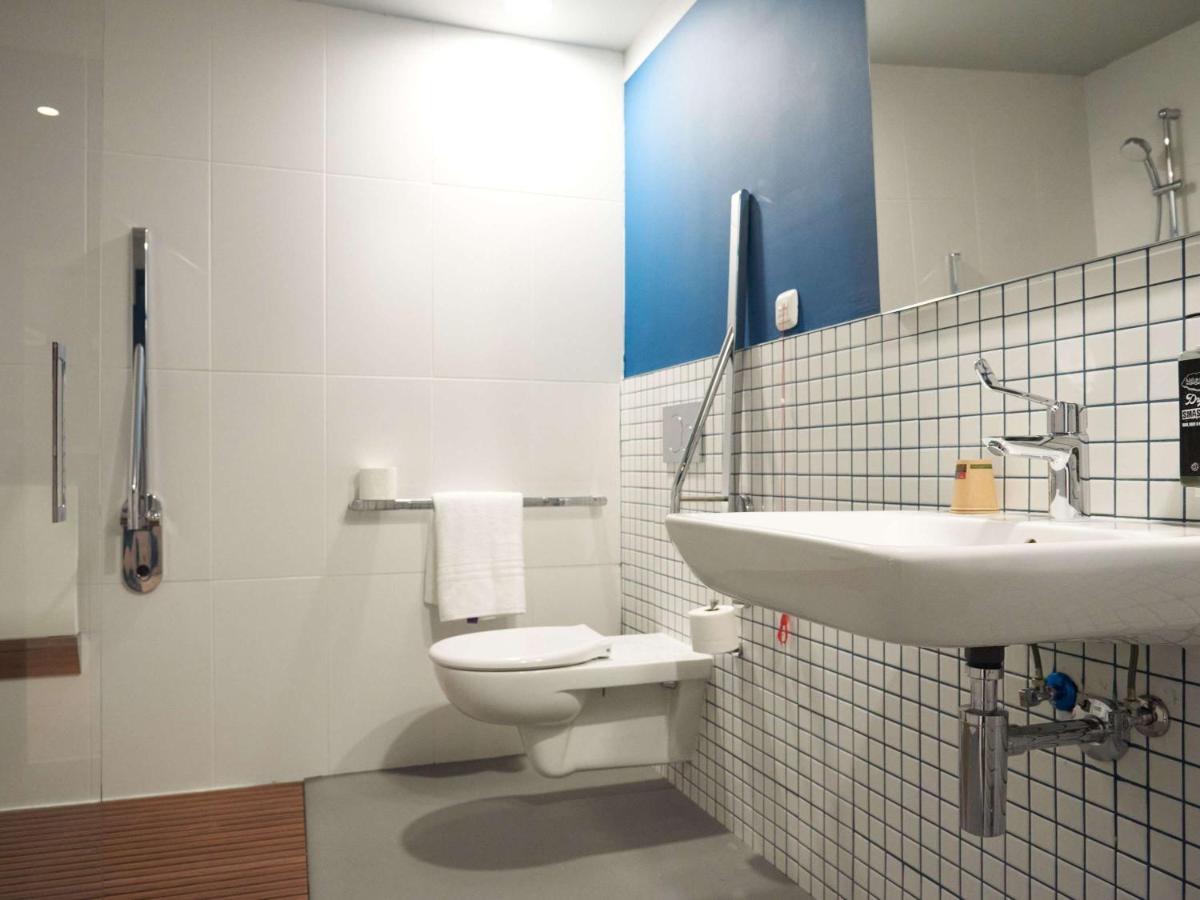 Ibis Budget Vitoria Gasteiz Bagian luar foto