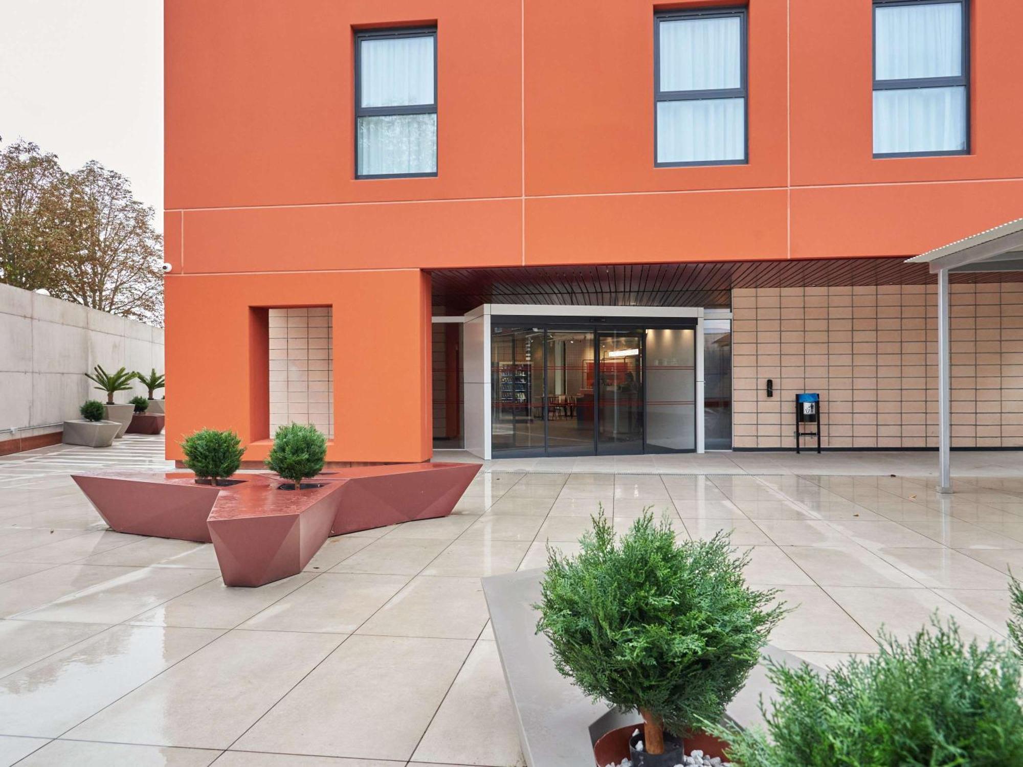 Ibis Budget Vitoria Gasteiz Bagian luar foto