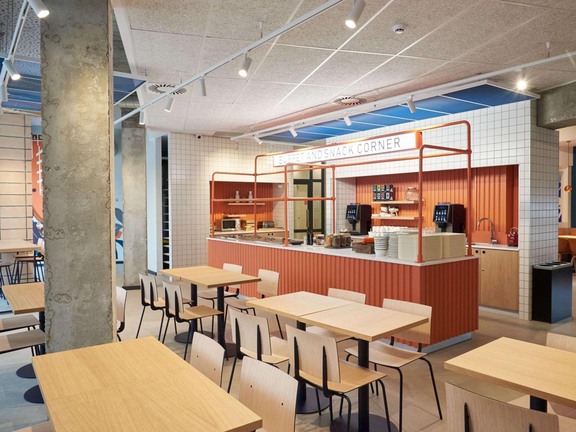 Ibis Budget Vitoria Gasteiz Bagian luar foto